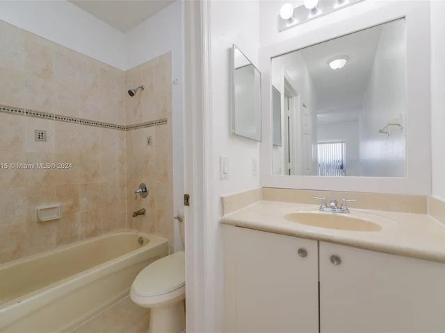 3621 NW 29th Ct # 3621, Lauderdale Lakes FL 33311