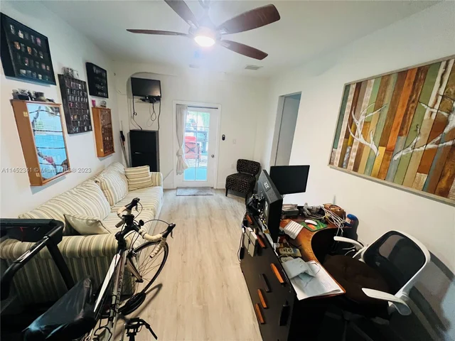 3044 SW 15th St, Miami FL 33145