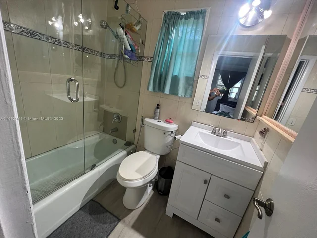 3044 SW 15th St, Miami FL 33145