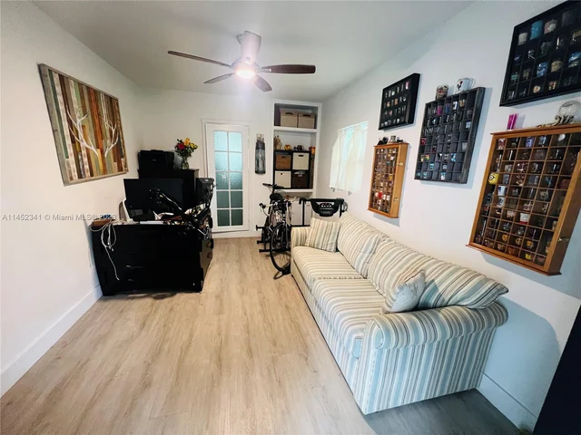 3044 SW 15th St, Miami FL 33145