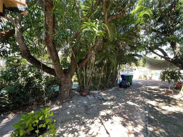 3044 SW 15th St, Miami FL 33145