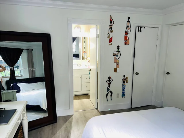 3044 SW 15th St, Miami FL 33145