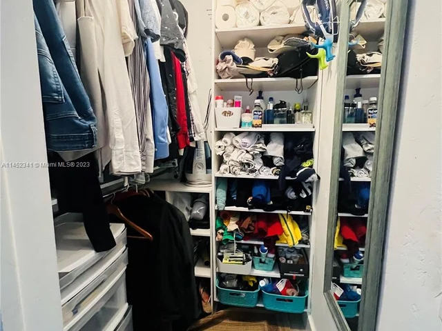 3044 SW 15th St, Miami FL 33145