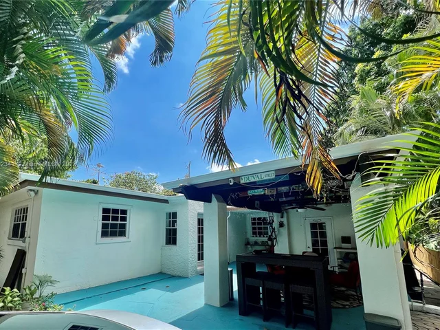 3044 SW 15th St, Miami FL 33145