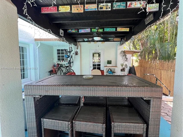 3044 SW 15th St, Miami FL 33145