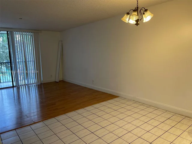 10501 W Broward Blvd # 303, Plantation FL 33324