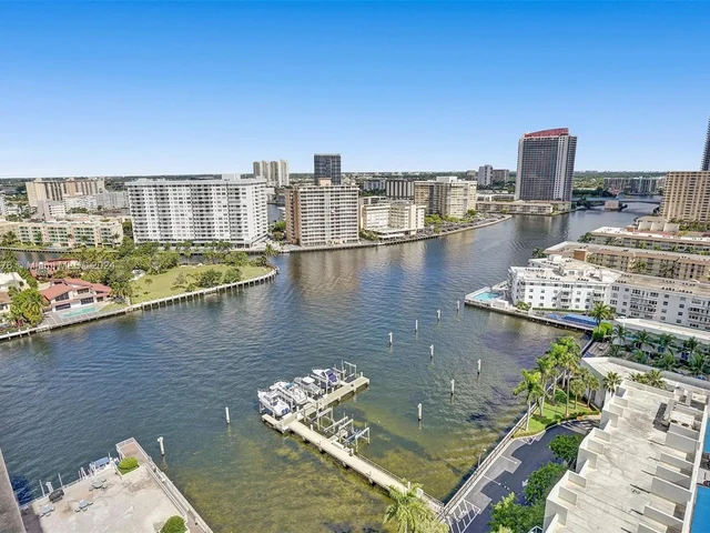 1965 S Ocean Dr # 18J, Hallandale Beach FL 33009