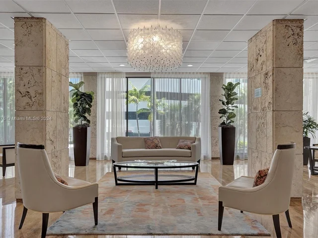 1965 S Ocean Dr # 18J, Hallandale Beach FL 33009