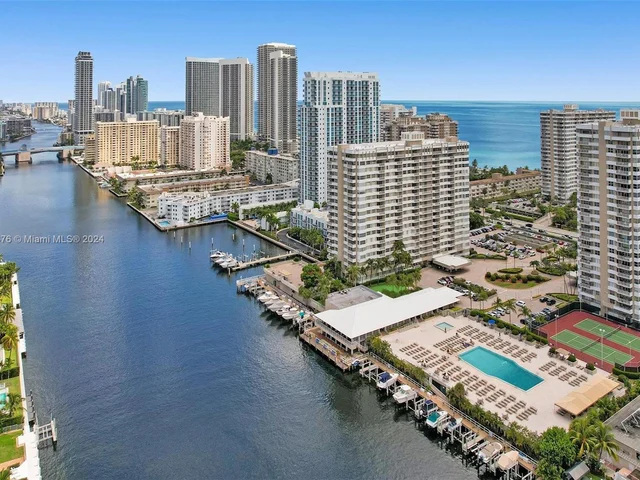 1965 S Ocean Dr # 18J, Hallandale Beach FL 33009