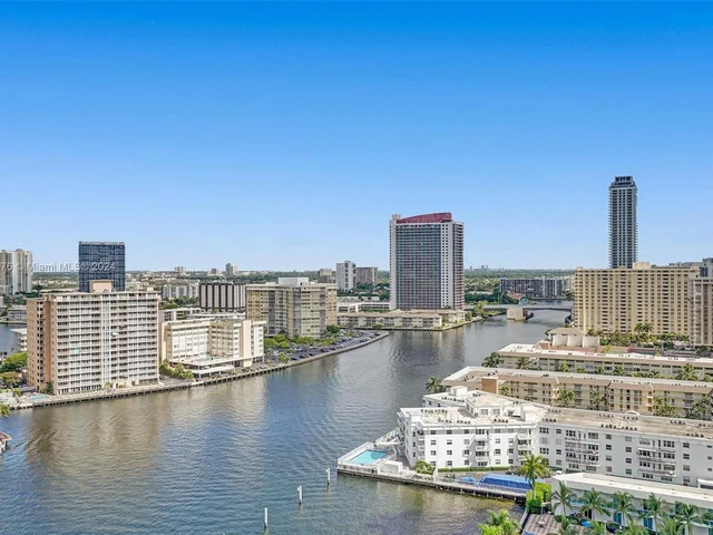 1965 S Ocean Dr # 18J, Hallandale Beach FL 33009