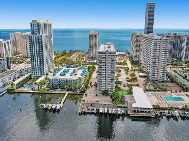 1965 S Ocean Dr # 18J, Hallandale Beach FL 33009