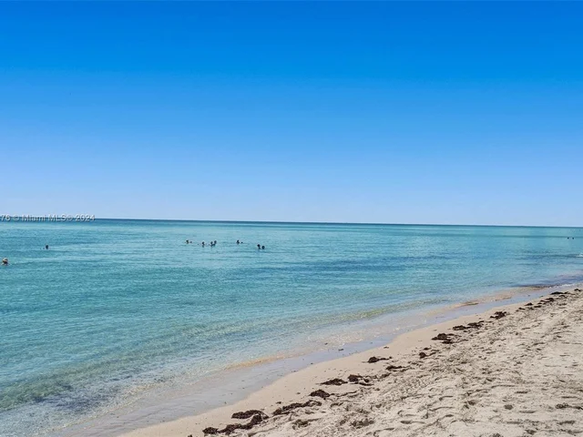 1965 S Ocean Dr # 18J, Hallandale Beach FL 33009