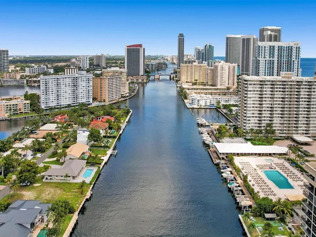 1965 S Ocean Dr # 18J, Hallandale Beach FL 33009