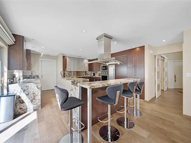 506 Misty Oaks Dr, Pompano Beach FL 33069