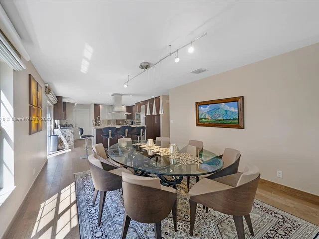 506 Misty Oaks Dr, Pompano Beach FL 33069