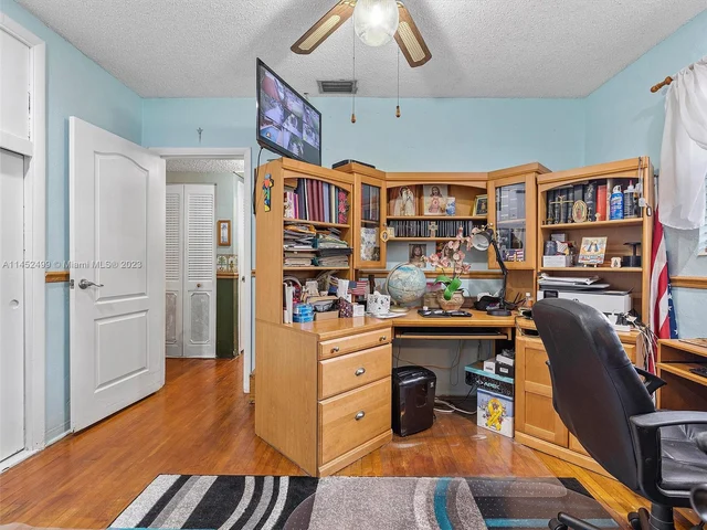 7940 SW 21st St, Miami FL 33155