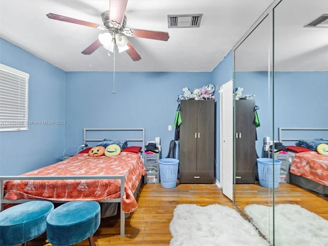 7940 SW 21st St, Miami FL 33155