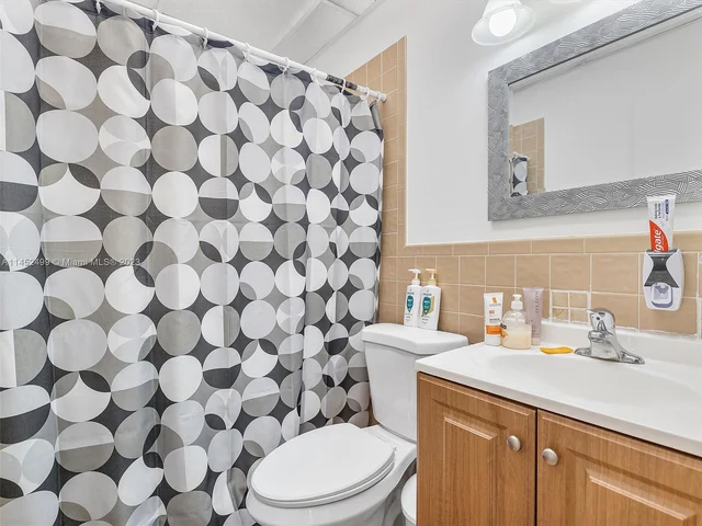 7940 SW 21st St, Miami FL 33155