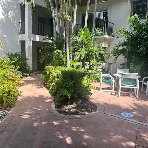 9350 SW 77th Ave # G4, Miami FL 33156