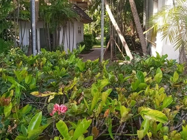 9350 SW 77th Ave # G4, Miami FL 33156