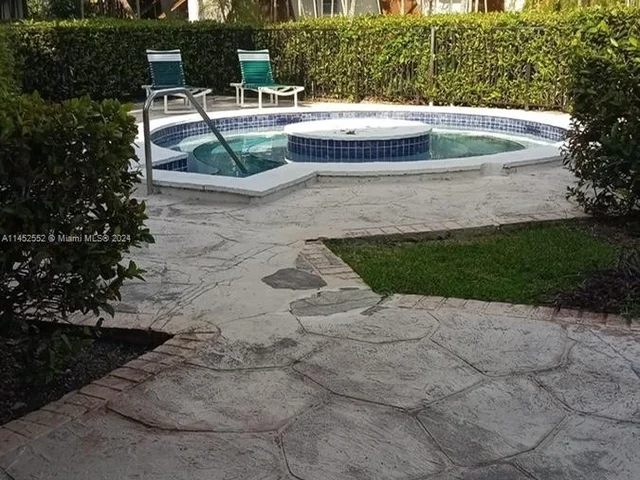 9350 SW 77th Ave # G4, Miami FL 33156