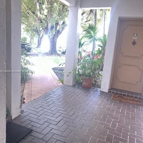 9350 SW 77th Ave # G4, Miami FL 33156