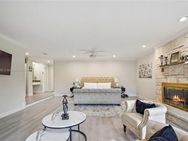 4205 NW 100th Ave, Coral Springs FL 33065