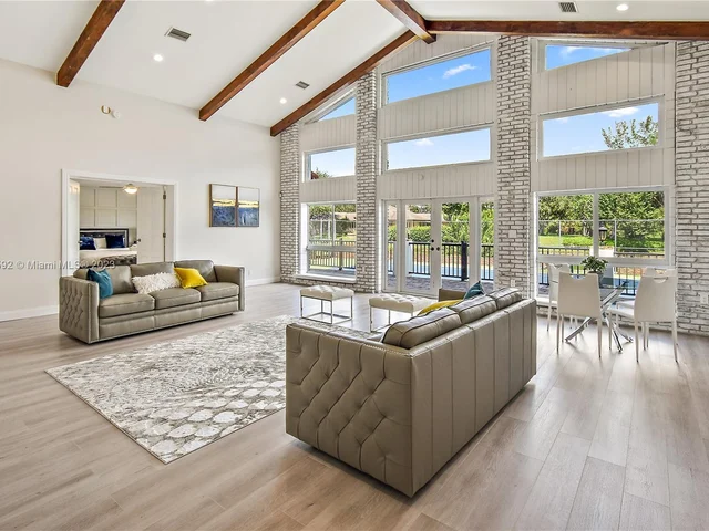 4205 NW 100th Ave, Coral Springs FL 33065