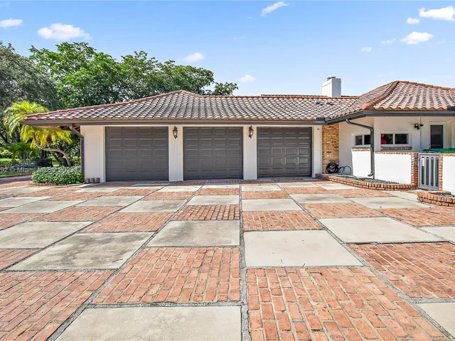 4205 NW 100th Ave, Coral Springs FL 33065