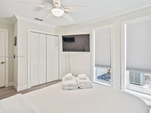 4205 NW 100th Ave, Coral Springs FL 33065