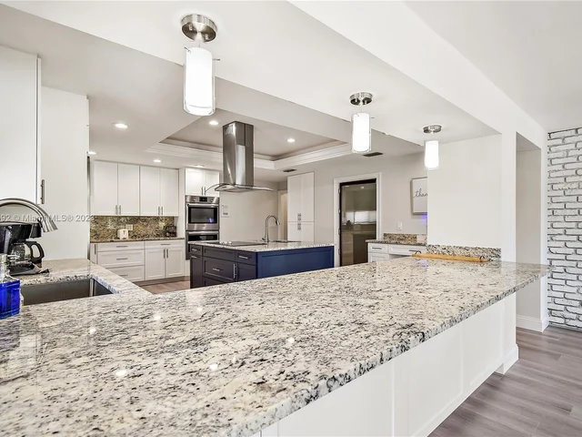 4205 NW 100th Ave, Coral Springs FL 33065