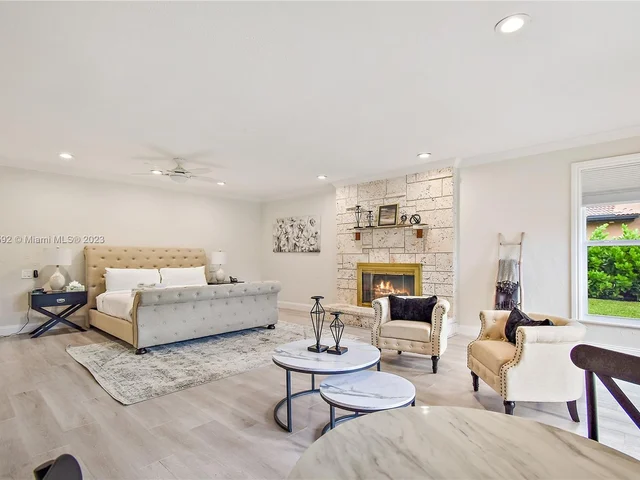 4205 NW 100th Ave, Coral Springs FL 33065