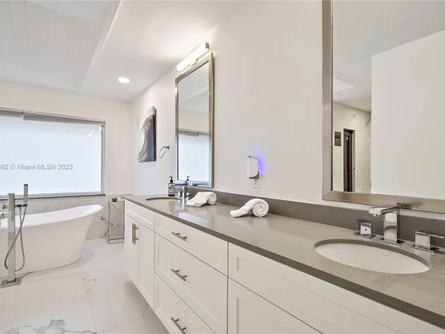 4205 NW 100th Ave, Coral Springs FL 33065