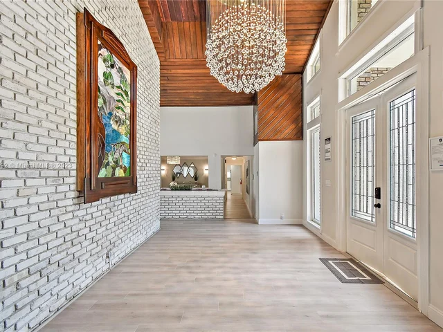 4205 NW 100th Ave, Coral Springs FL 33065