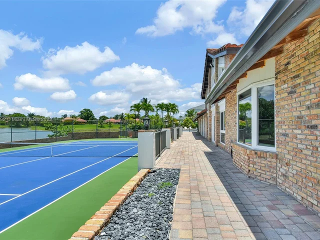 4205 NW 100th Ave, Coral Springs FL 33065