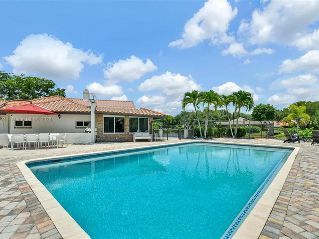 4205 NW 100th Ave, Coral Springs FL 33065