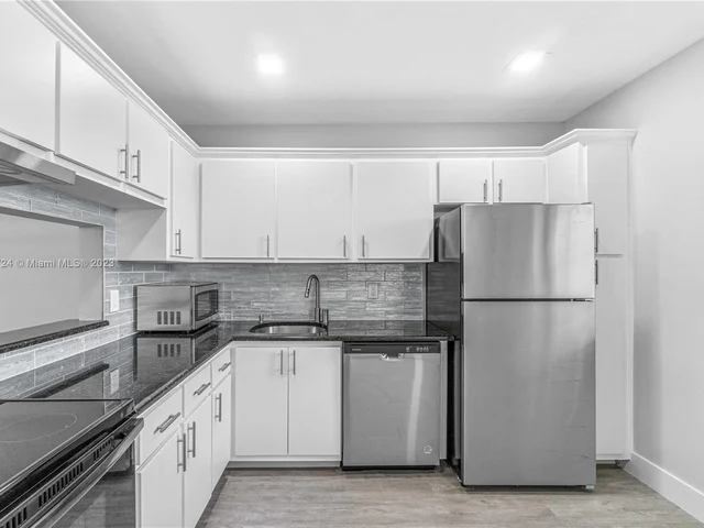 2929 Zorno Way # 2020, Delray Beach FL 33445