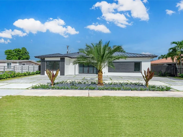 4901 SW 112th Ct, Miami FL 33165