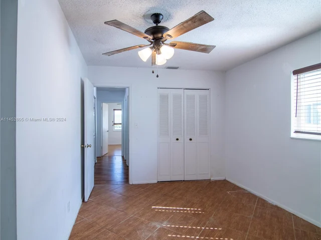 7507 NW 66th Ter, Tamarac FL 33321