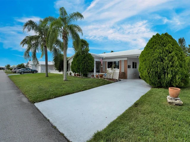 7507 NW 66th Ter, Tamarac FL 33321