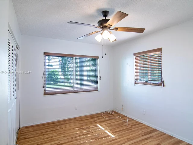 7507 NW 66th Ter, Tamarac FL 33321