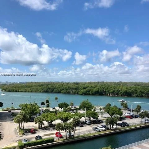 400 Kings Point Dr # 820, Sunny Isles Beach FL 33160