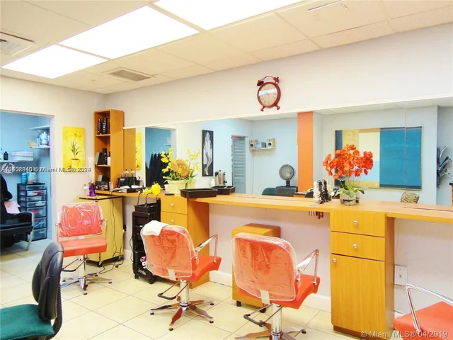 400 Kings Point Dr # 820, Sunny Isles Beach FL 33160