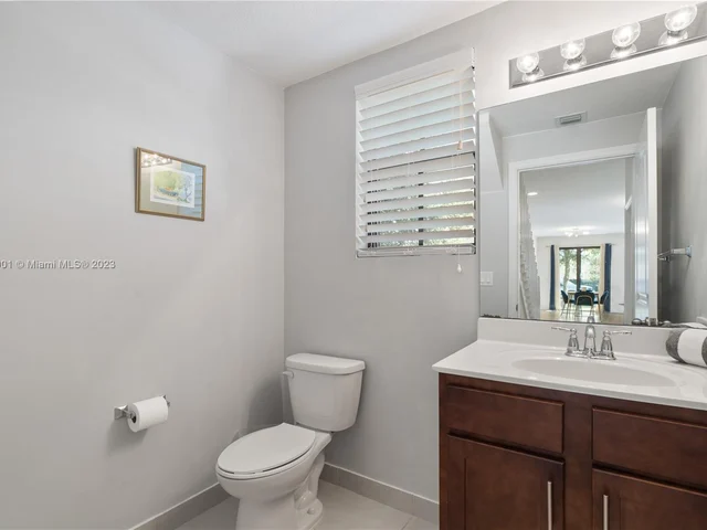 3351 NW 10th Ave # 3351, Pompano Beach FL 33064