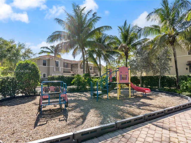 3351 NW 10th Ave # 3351, Pompano Beach FL 33064