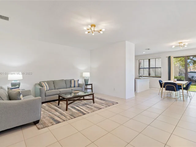 3351 NW 10th Ave # 3351, Pompano Beach FL 33064