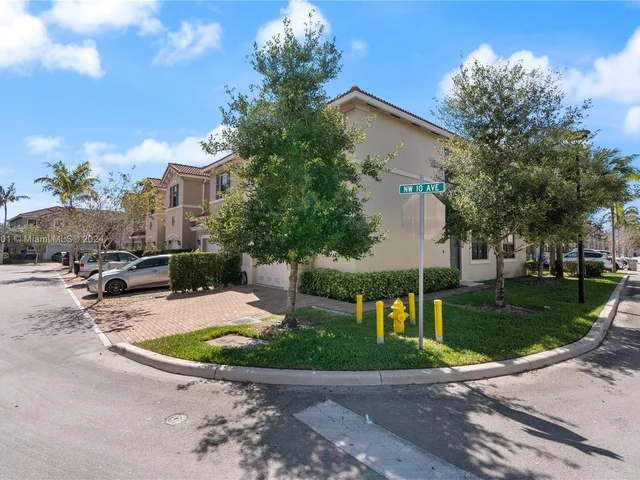 3351 NW 10th Ave # 3351, Pompano Beach FL 33064