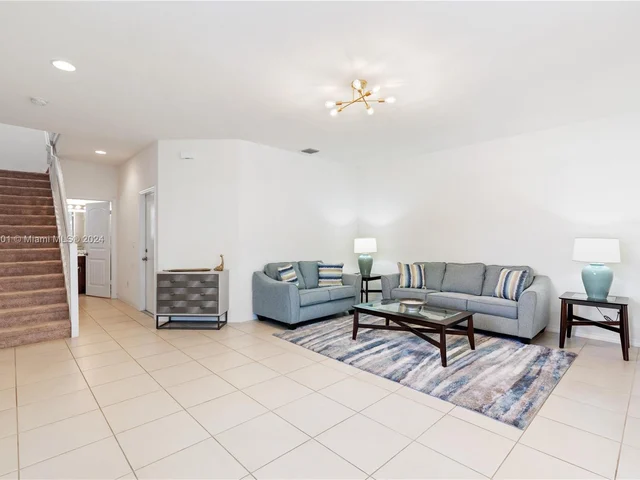 3351 NW 10th Ave # 3351, Pompano Beach FL 33064