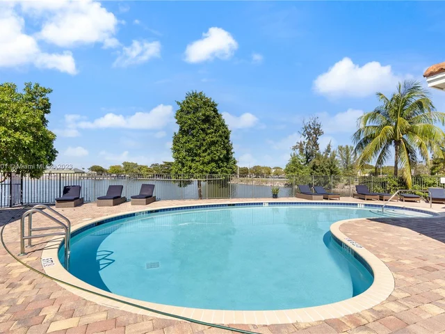 3351 NW 10th Ave # 3351, Pompano Beach FL 33064