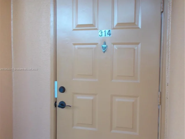 601 SW 142nd Ave # 314Q, Pembroke Pines FL 33027